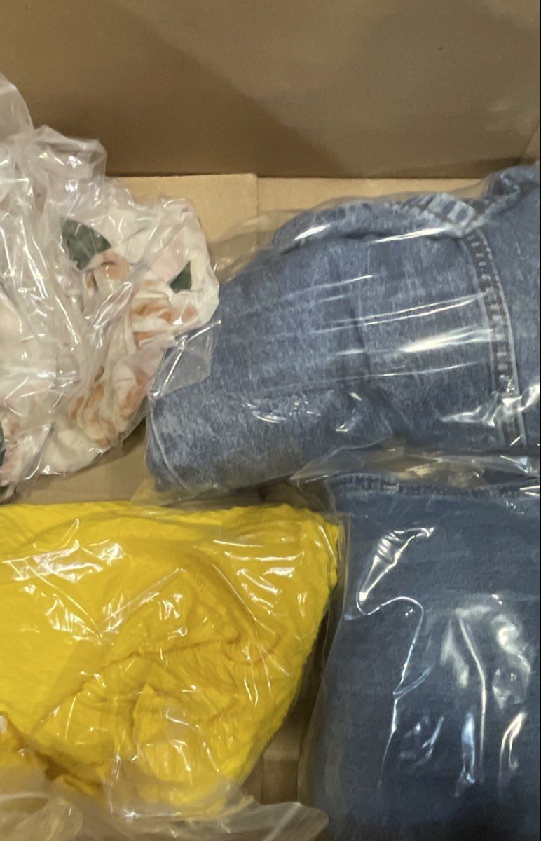 Assorted Brands Men's Women's Clothing Reseller Lot Mixed Bulk Box 23.5 Lbs