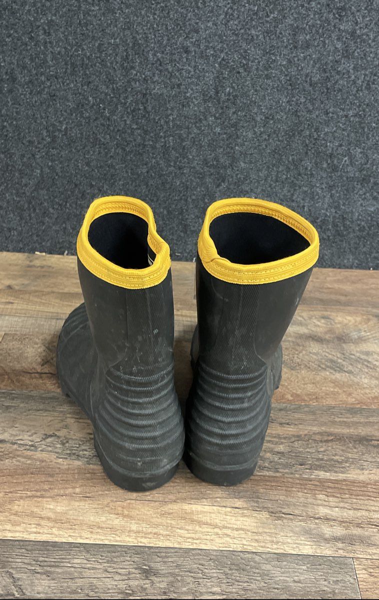 LaCrosse Black Yellow Rubber Waterproof Rain Work Boots Stock 200009 Size 7