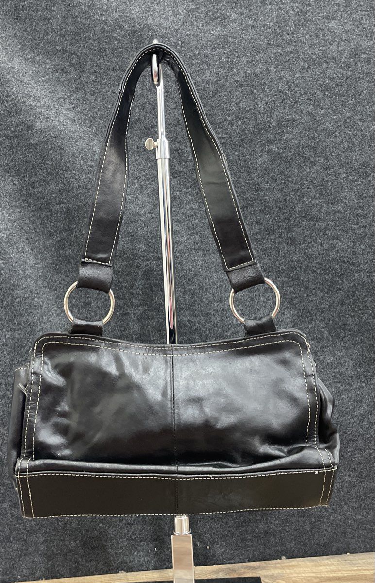 Vintage 2000s Wilsons Leather Maxima Black Baguette Bag Silver Ring Hardware