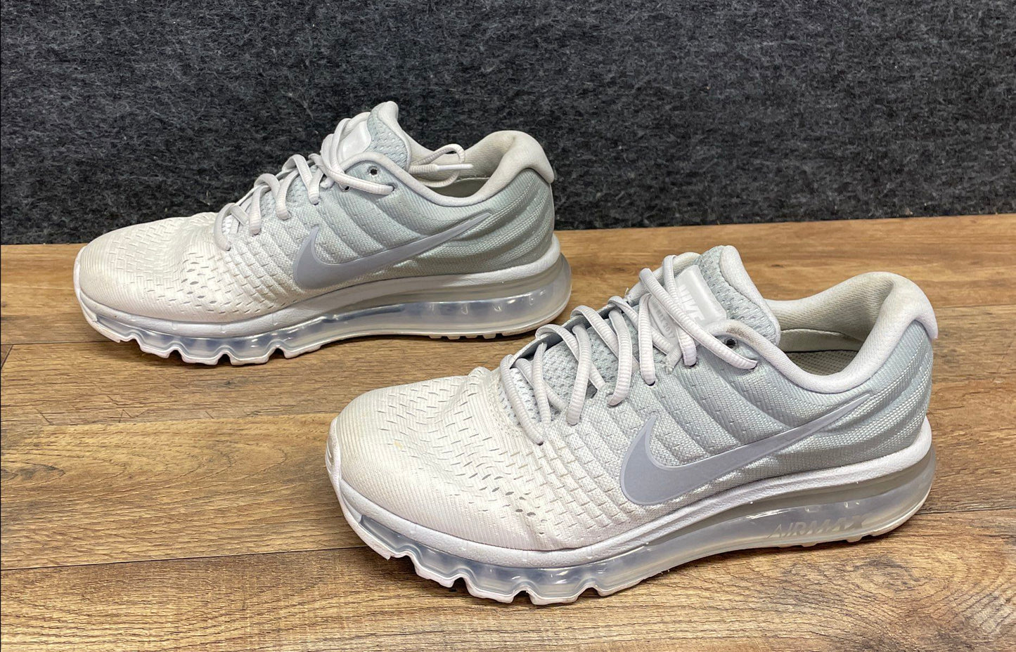 Nike Air Max 2017 Pure Platinum Wolf Grey Running Shoes Men's Size 7.5