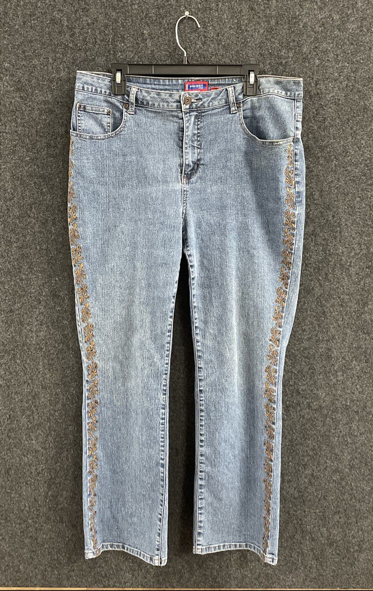 Westport Woman Women's Blue Embroidered Floral Studded Jeans Vintage Y2K