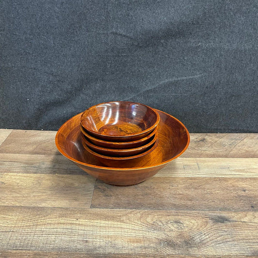 Lot of 5 Wooden Salad Bowls and a Large Salad Bowl