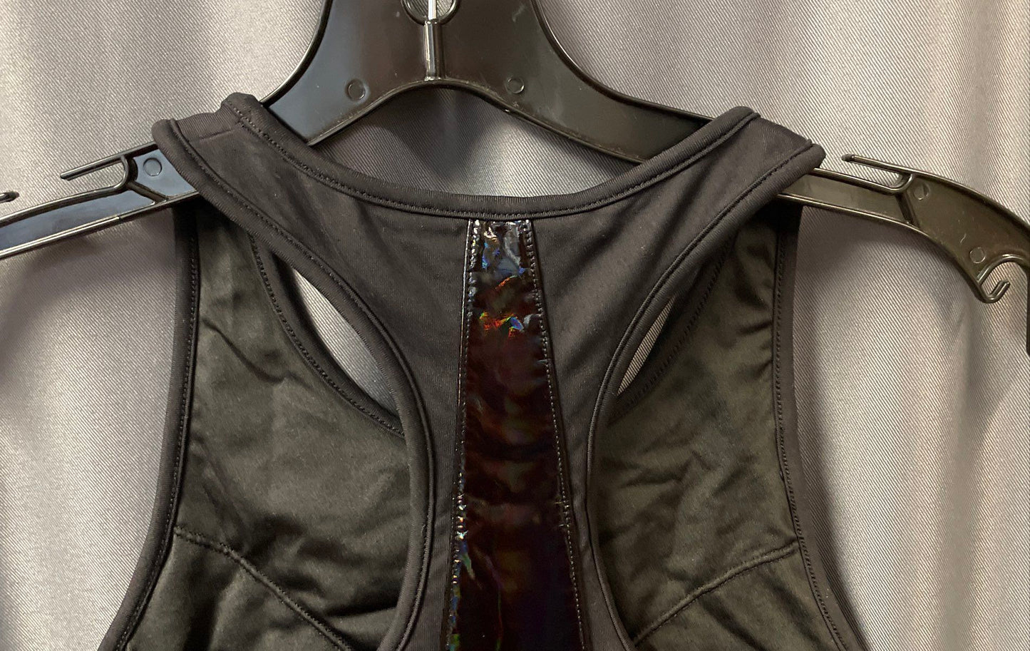 Alo Women's Moonlit Sports Bra Black Iridescent Holographic Racerback Sz S