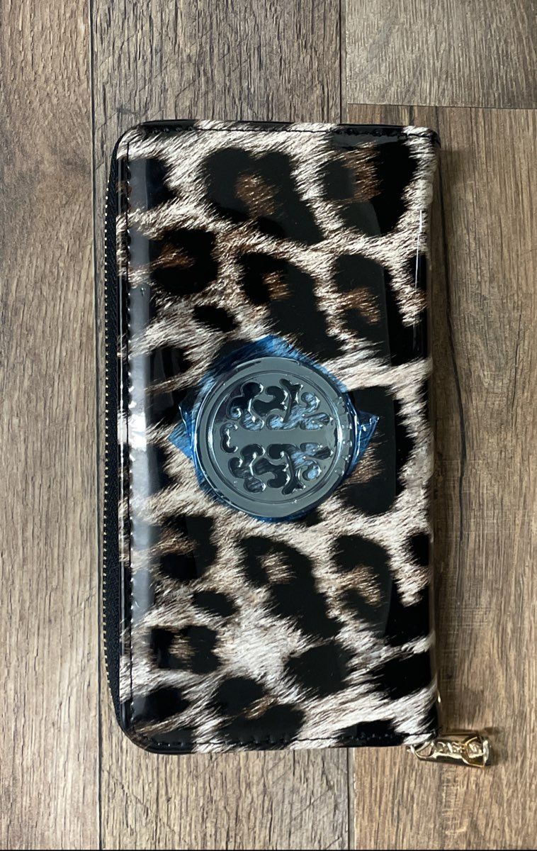 Dasein Leopard Print Satchel Handbag and Matching Zip-Around Wallet Lot 2 Pcs