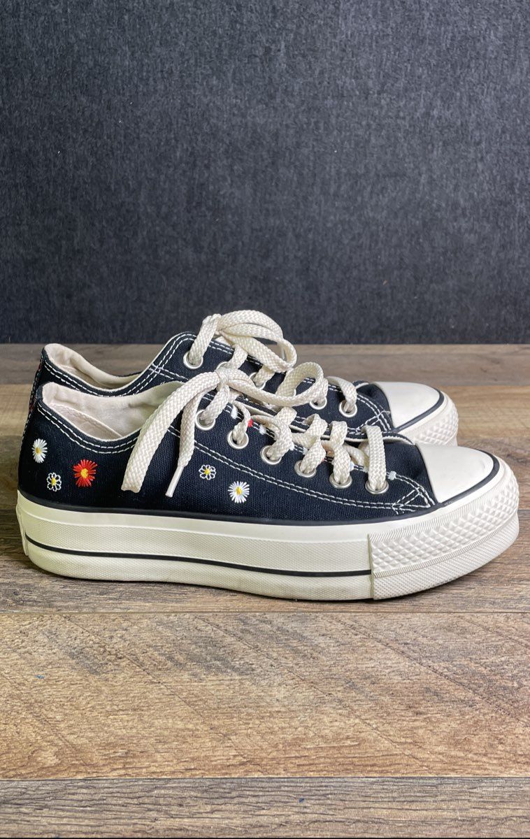 Converse Chuck Taylor All Star Lift Low Floral Black Platform Sneakers Size 6