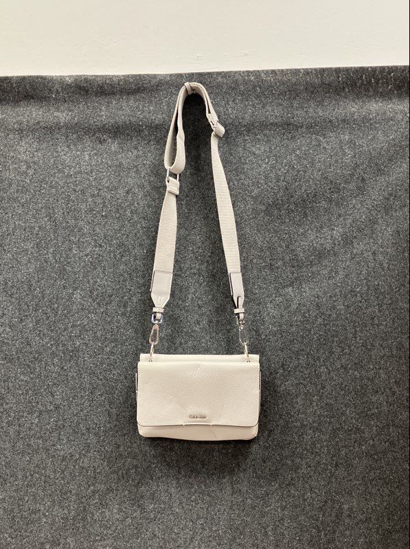 Calvin Klein Cream Pebbled Leather Crossbody Shoulder Bag Silver Tone Hardware