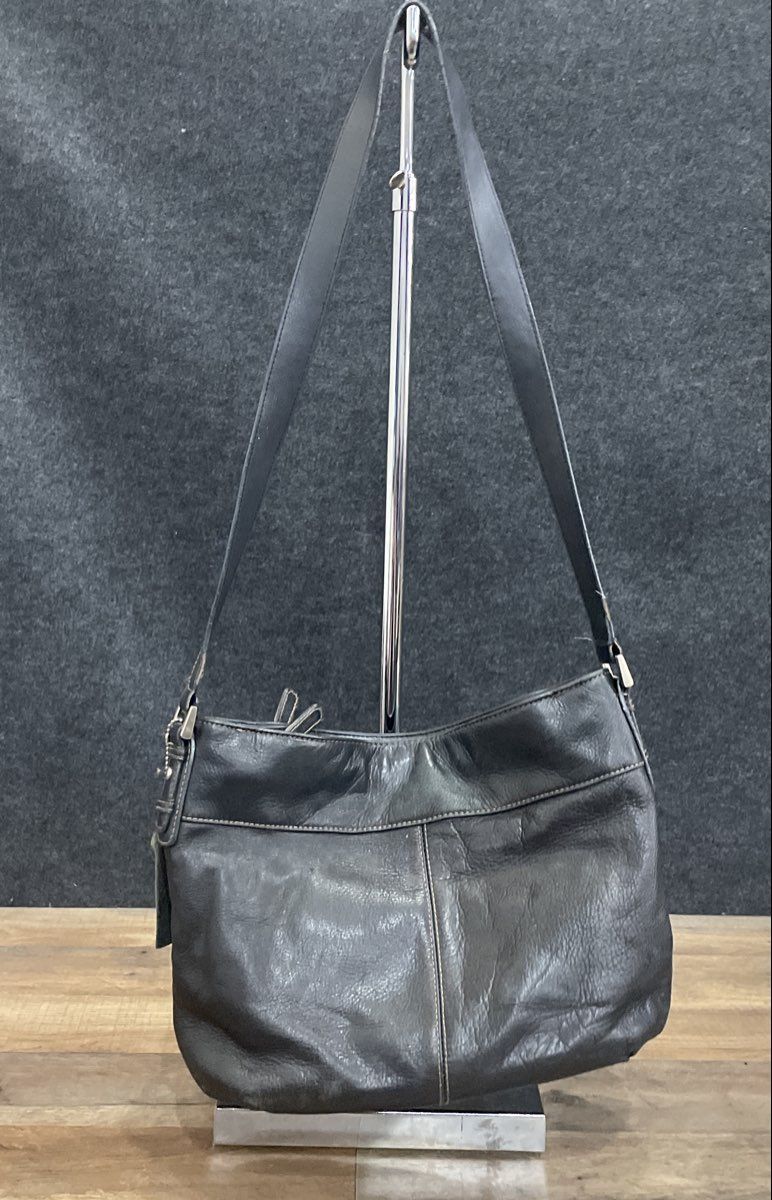 Sonoma Black Leather Shoulder Bag Hobo Contrast Stitching Silver Hardware