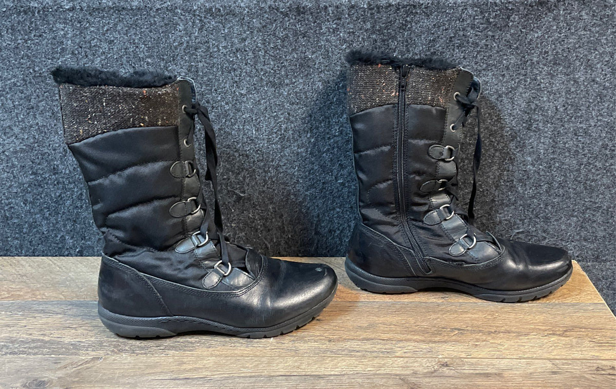Bare Traps Black Quilted Faux Fur Lace Up Winter Snow Boots Size 7.5