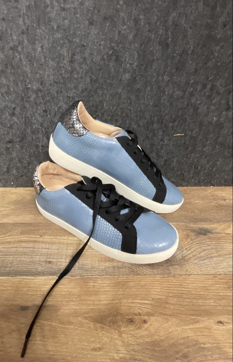 Journee Collection Camila Blue Croc Fashion Sneakers Women's Size 8 Wide