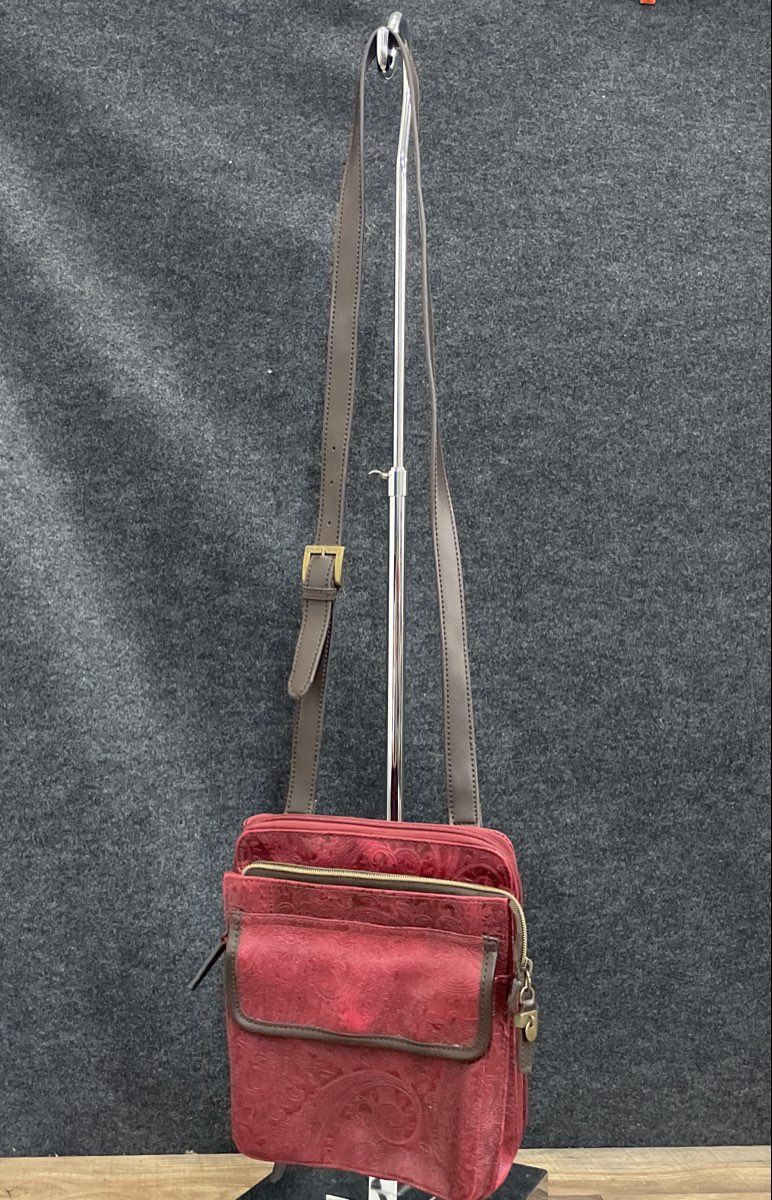 Relic Red Paisley Embossed Leather Crossbody Shoulder Bag Brass Hardware