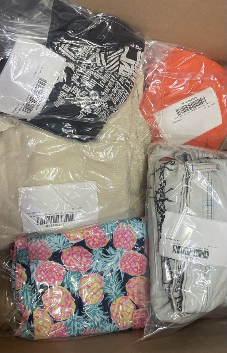 20 Lb Bulk Lot Assorted Brand Reseller Clothing Men Women Nike Free People MK