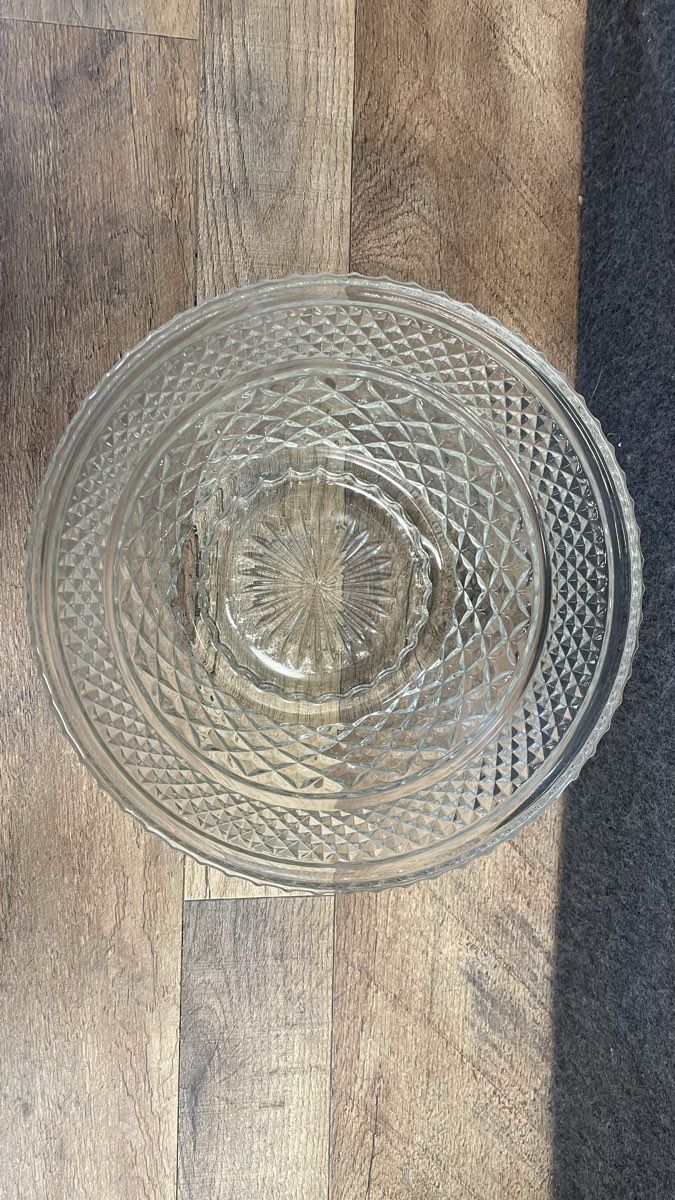 Anchor Hocking Wexford Glass Serving Bowl