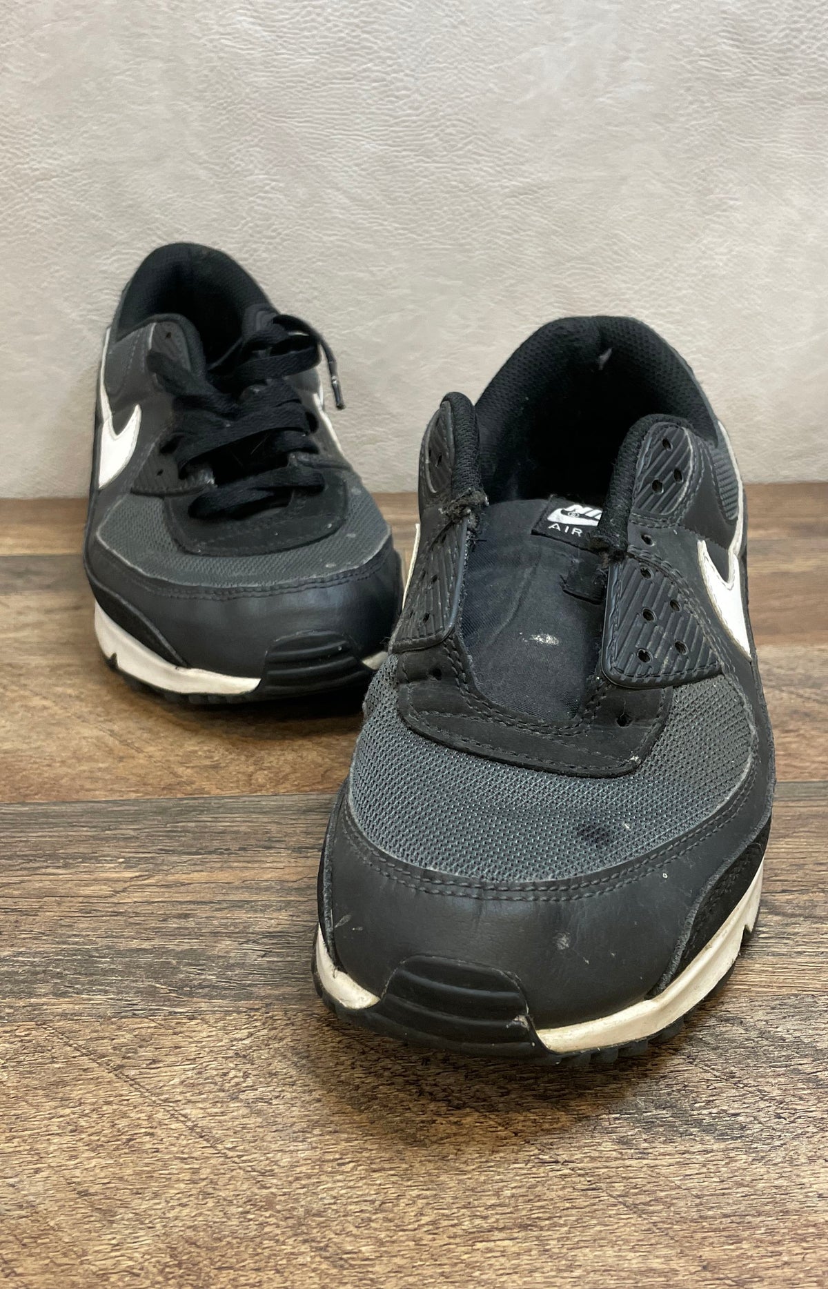Nike Air Max 90 Black White Running Shoes Size 10.5