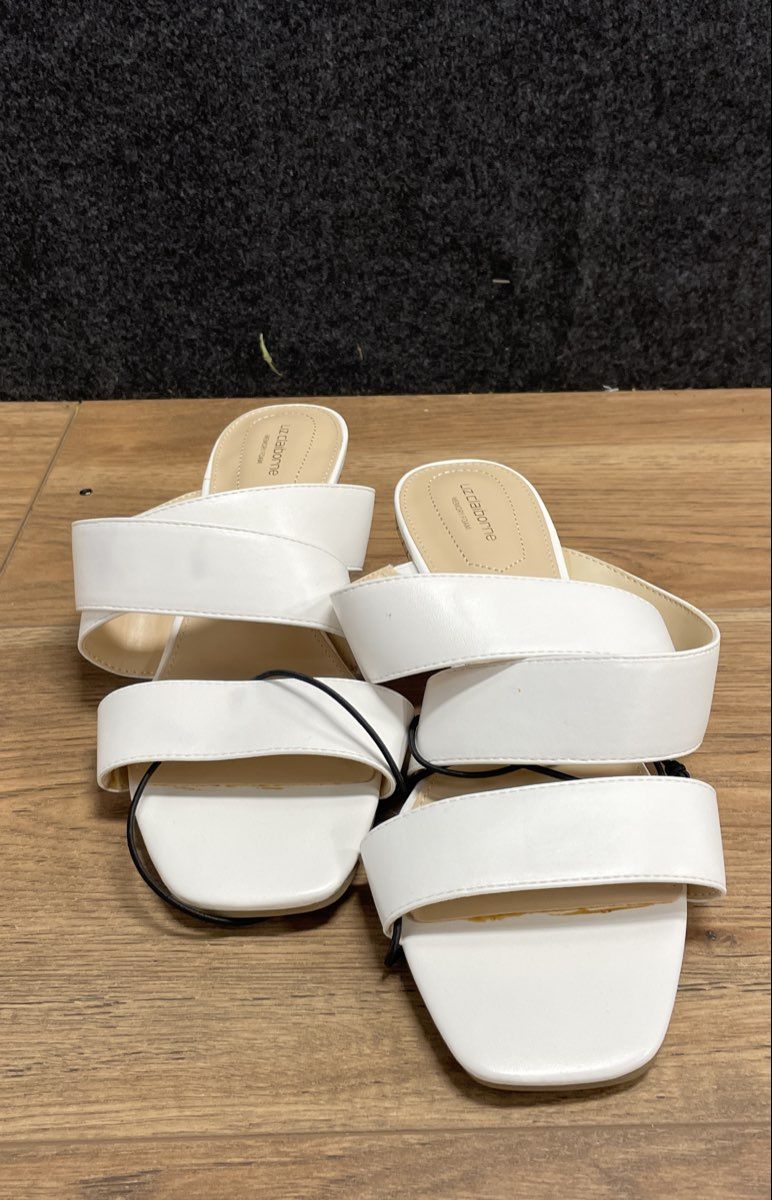 Liz Claiborne White Triple Strap Cork Wedge Sandals Memory Foam Size 10W NWT