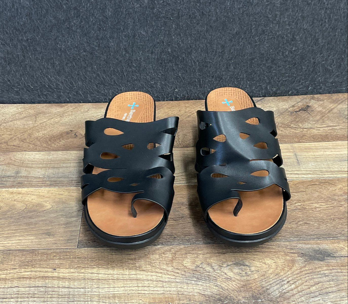 Baretraps Dema Black Laser Cut Posture Plus Wedge Sandals Women's Size 10M