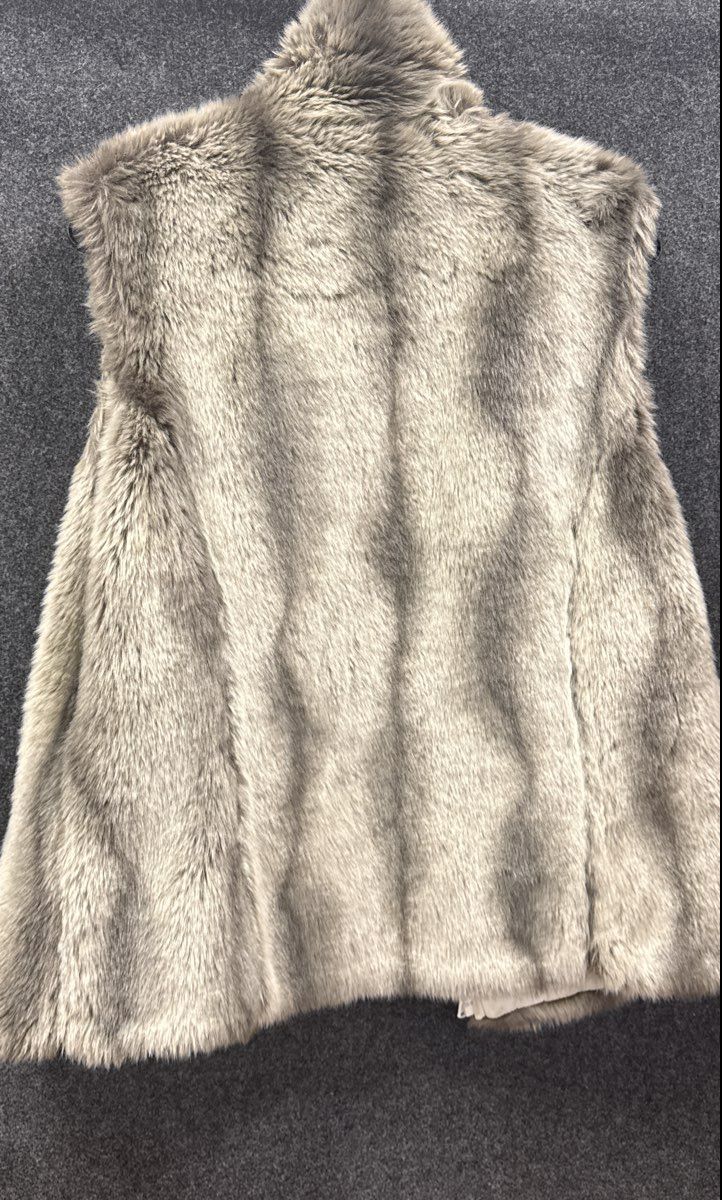 Women's Gray Faux Fur Full Zip Vest Sleeveless Stand Collar Plush