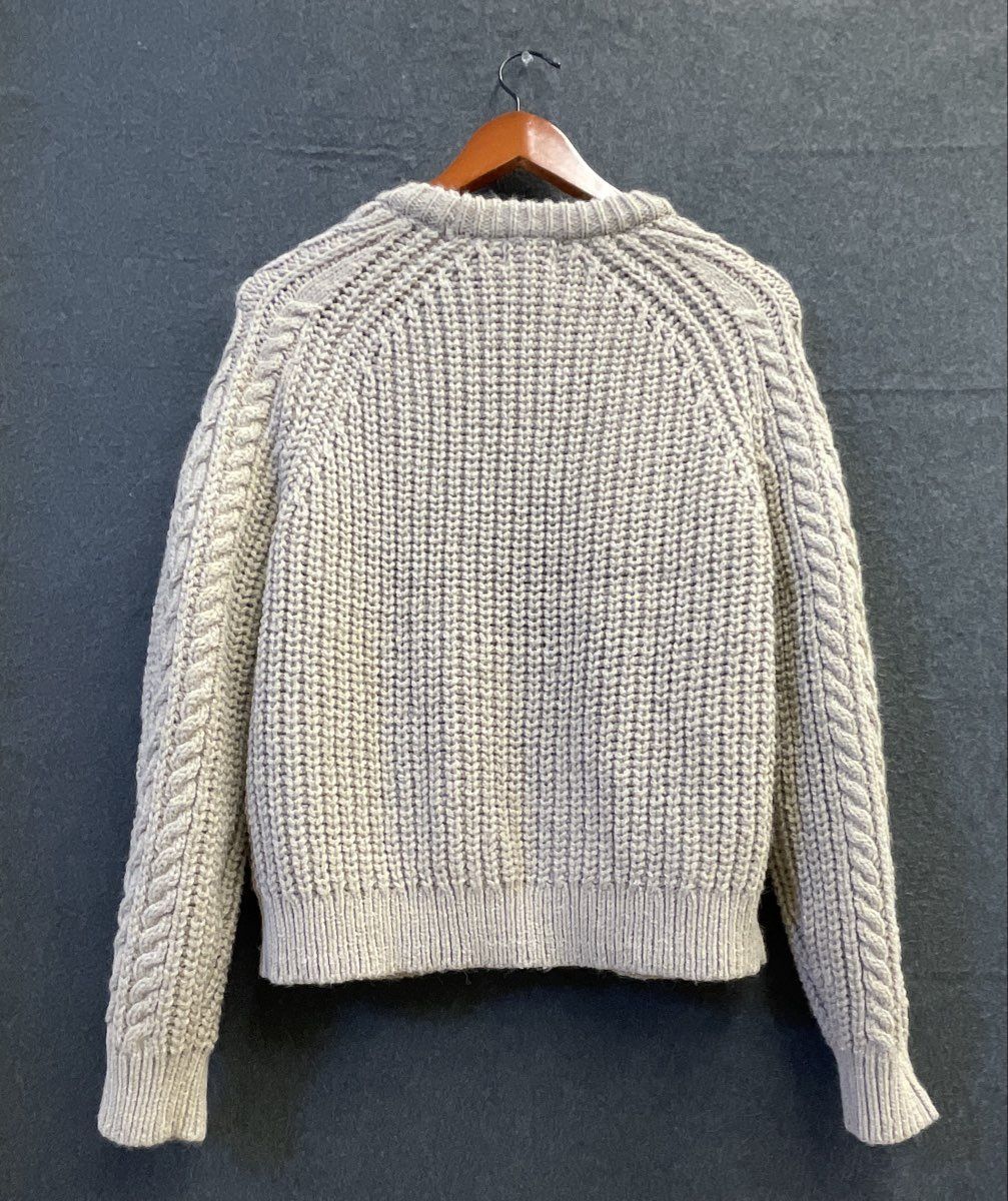 H&M Women's Gray Chunky Cable Knit Sweater Crew Neck Boxy Fit Sz S NWT