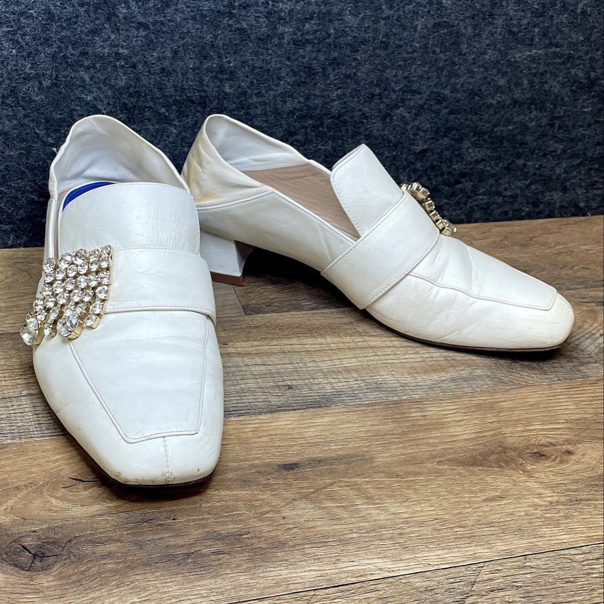 Vintage Stuart Weitzman White Leather Crystal Embellished Loafer Mules Size 9