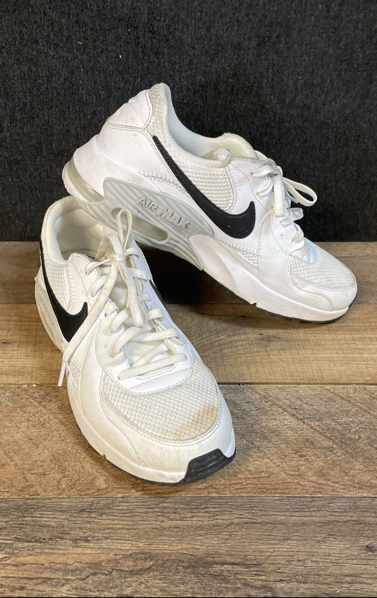Nike Air Max Excee White Black Women's Sneakers Size 8.5