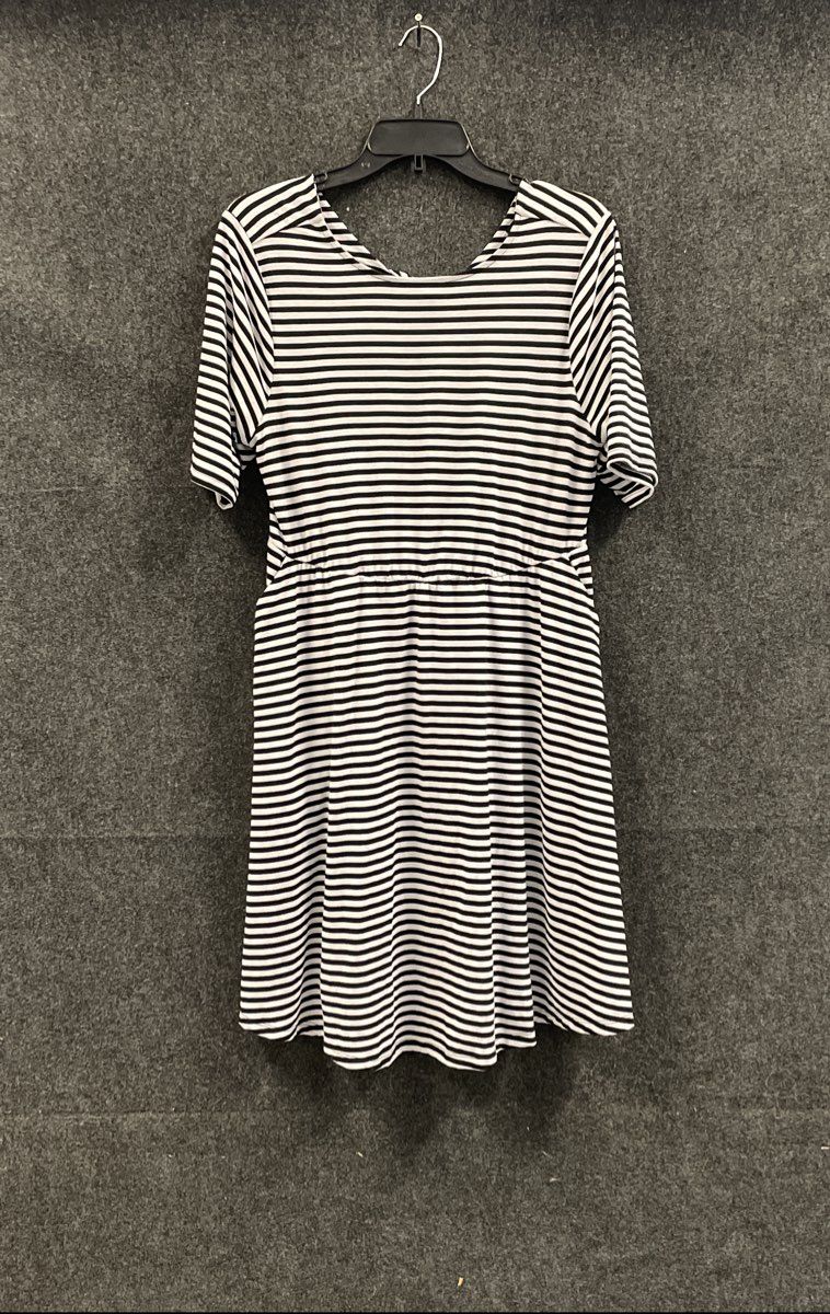 Torrid Women's Mini Jersey Twist Back Skater Dress Black White Stripe NWT Sz 0
