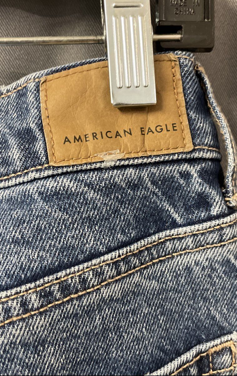 American Eagle Women's Super High-Rise Straight Jeans Blue Stretch NWT Sz 6