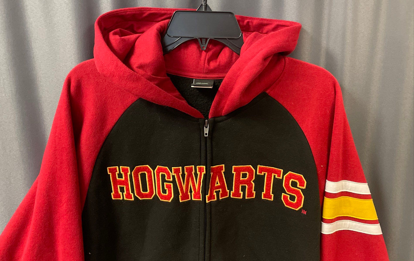 Universal Studios Harry Potter Burgundy Hogwarts Crest Zip Up Hoodie Sz XL