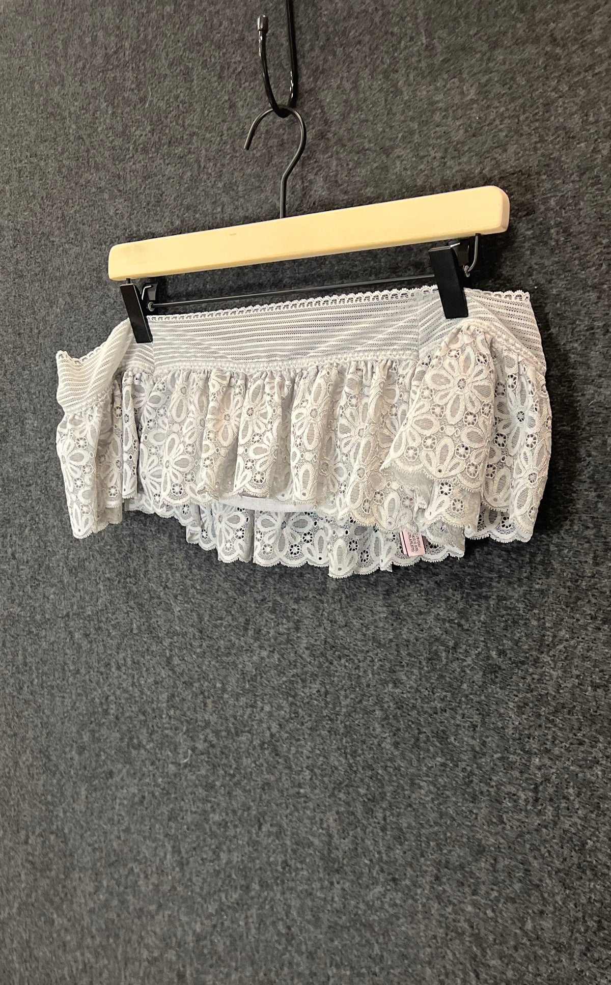 Victoria's Secret Women's Light Blue Lace Ruffle Strapless Bandeau Bralette Sz S