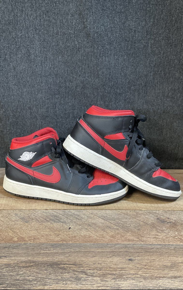 Nike Air Jordan 1 Mid GS Black Gym Red White Bred Sneakers Size 5.5Y