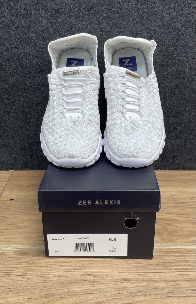 Zee Alexis Danielle-A White Metallic Woven Slip On Sneakers Women's Size 6.5