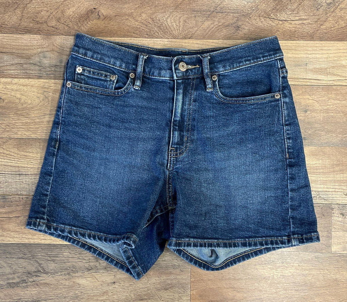 Calvin Klein Jeans Women's Dark Wash Blue Denim Shorts High Rise Omega Sz 6