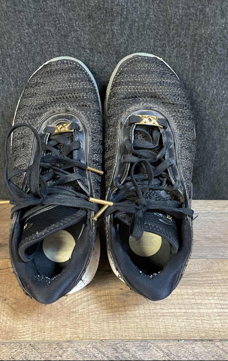 Nike LeBron XX 20 Trinity Black Metallic Gold GS Basketball Shoes Size 4.5Y