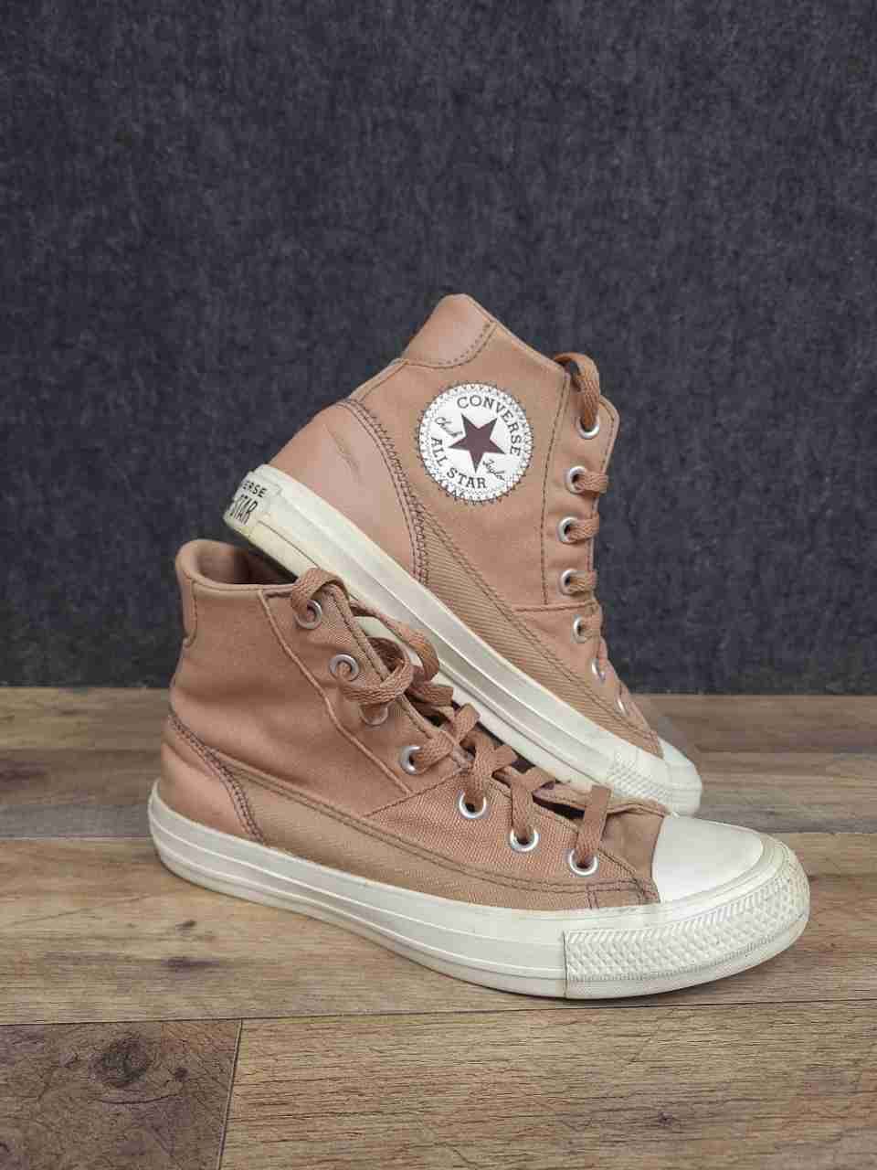 Converse Chuck Taylor All Star Tan Canvas High Top Women's 8 Men's 6 Size 8