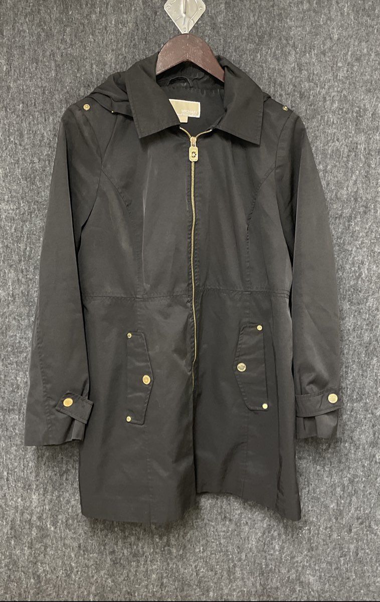 Michael Kors Women's Black Hooded Raincoat Jacket Gold Zip Monogram Lining Sz M