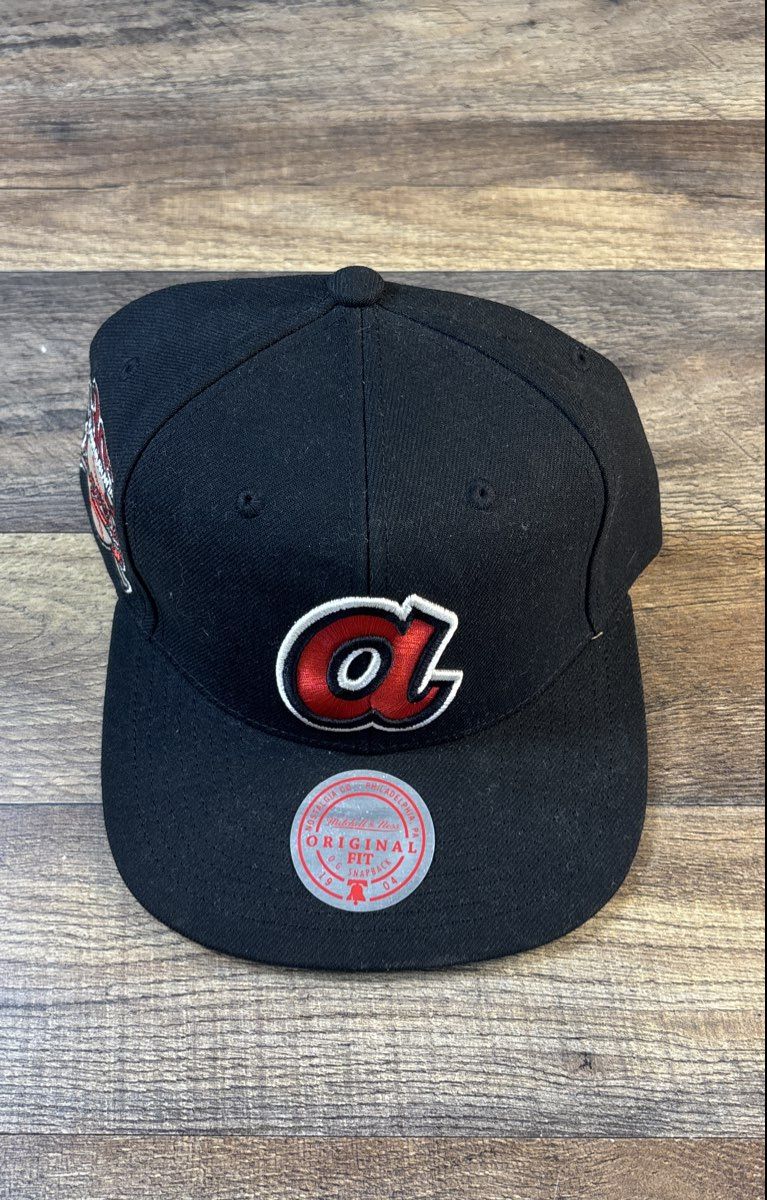 Mitchell & Ness Atlanta Braves 30th Season Snapback Hat OSFA