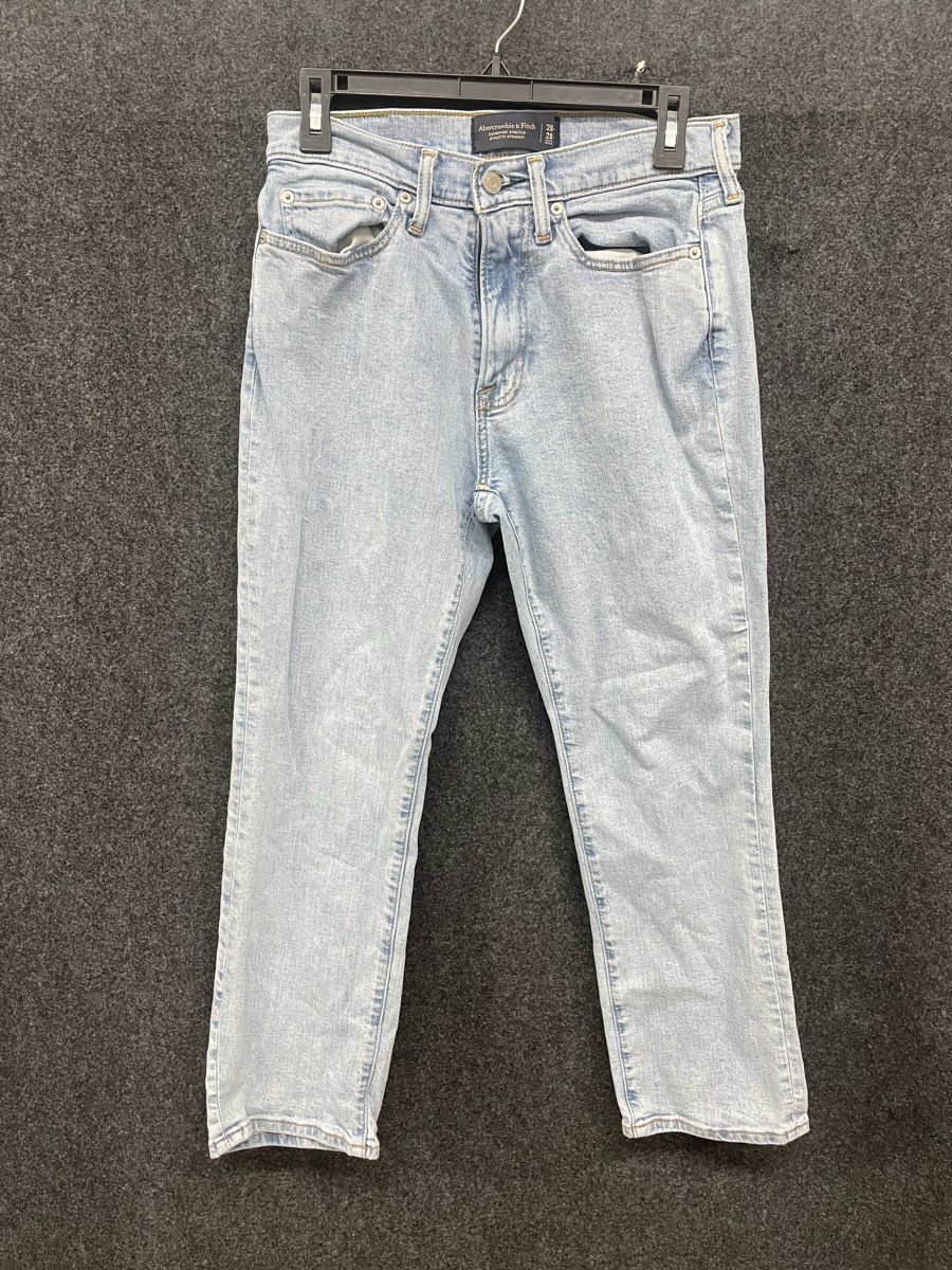 Abercrombie & Fitch Men's Athletic Straight Jeans Light Blue 28x28