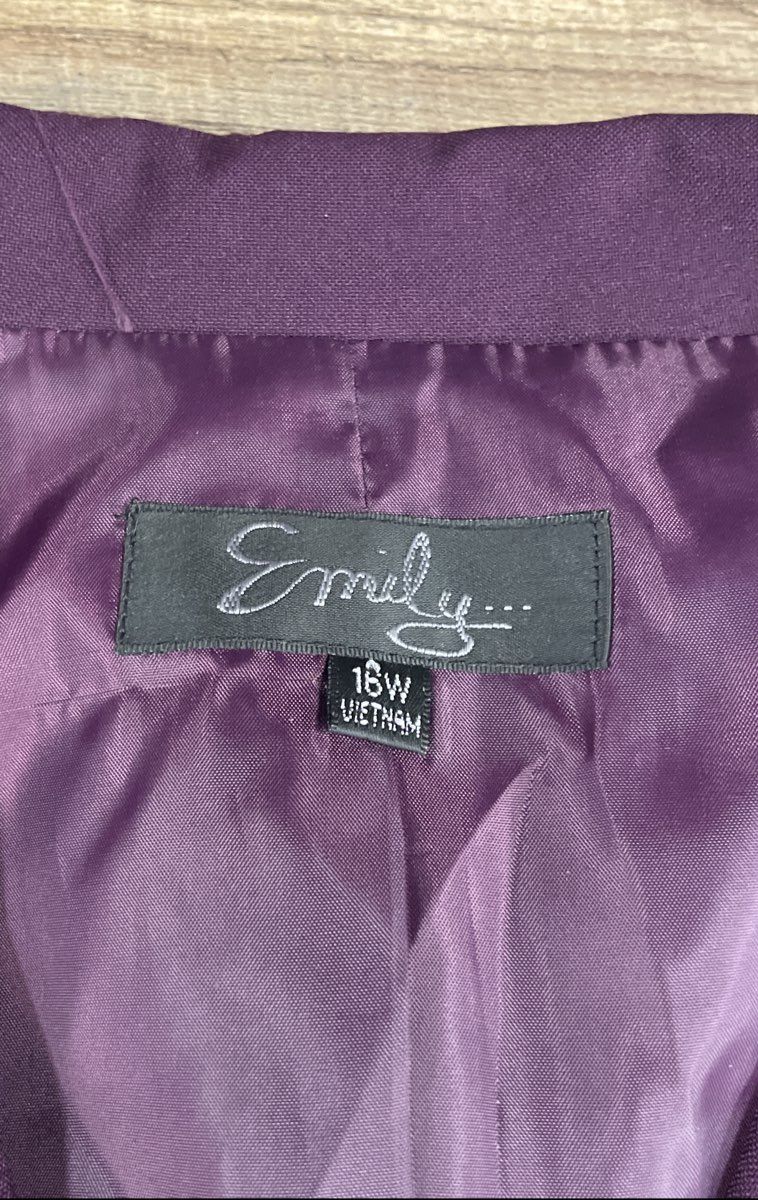 Emily... Women's Plum Purple 4-Button Wrinkle Free Blazer Jacket NWT Sz 16W