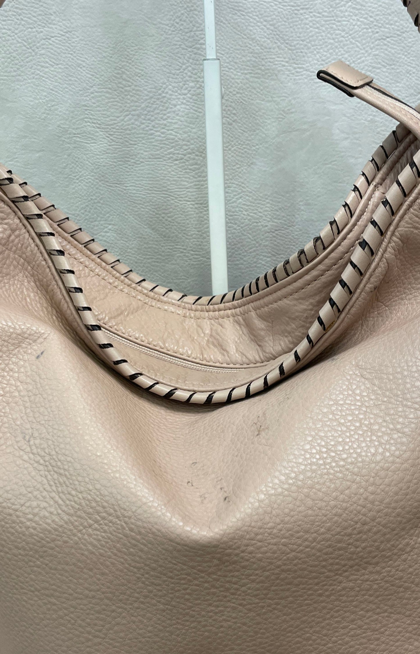Michael Kors Cream Pebbled Leather Whipstitch Hobo Shoulder Bag Gold Hardware