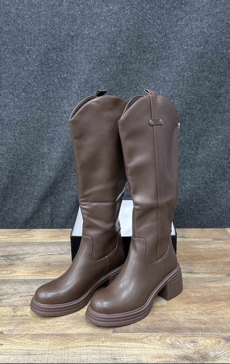 Retro Rise Brown Faux Leather Knee High Platform Boots Women's Size 9 DS