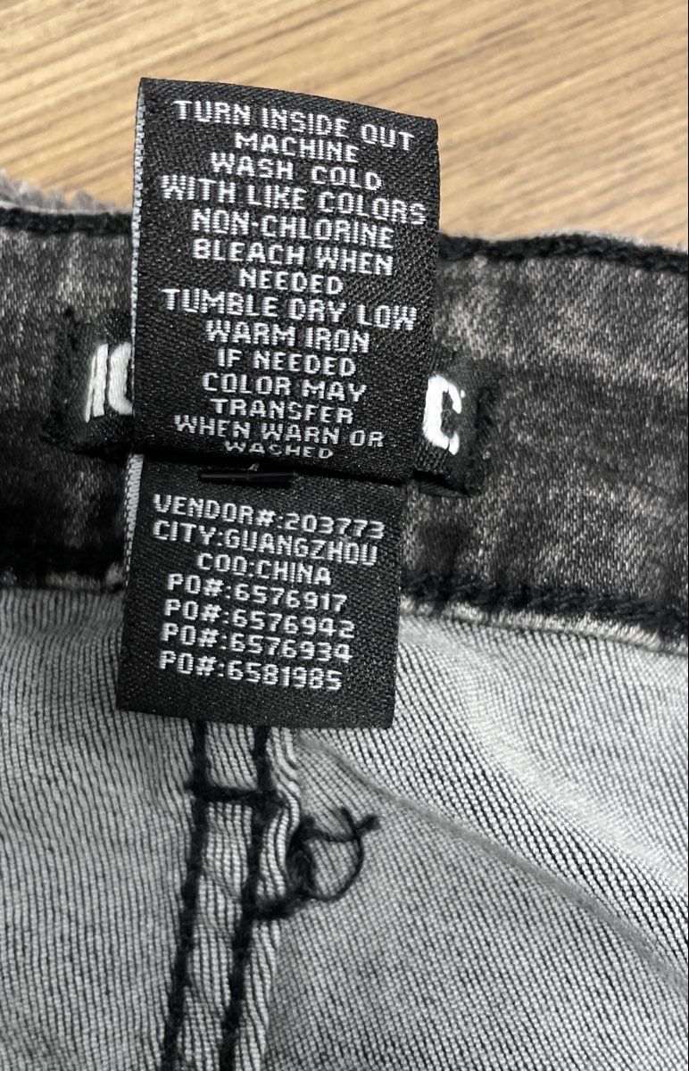 Hot Topic Women's Grey Acid Wash Raw Edge Vertical Seam Flare Jeans Sz 15