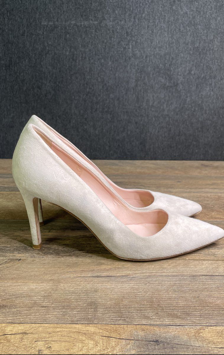 Dee Keller Light Gray Suede Pointed Toe Pumps Stiletto Heels Size 37.5