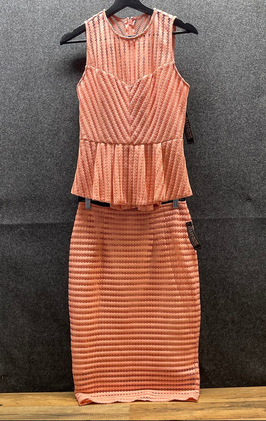 New York & Company Women's 2-Piece Set Peach Peplum Top Pencil Skirt Sz XS NWT