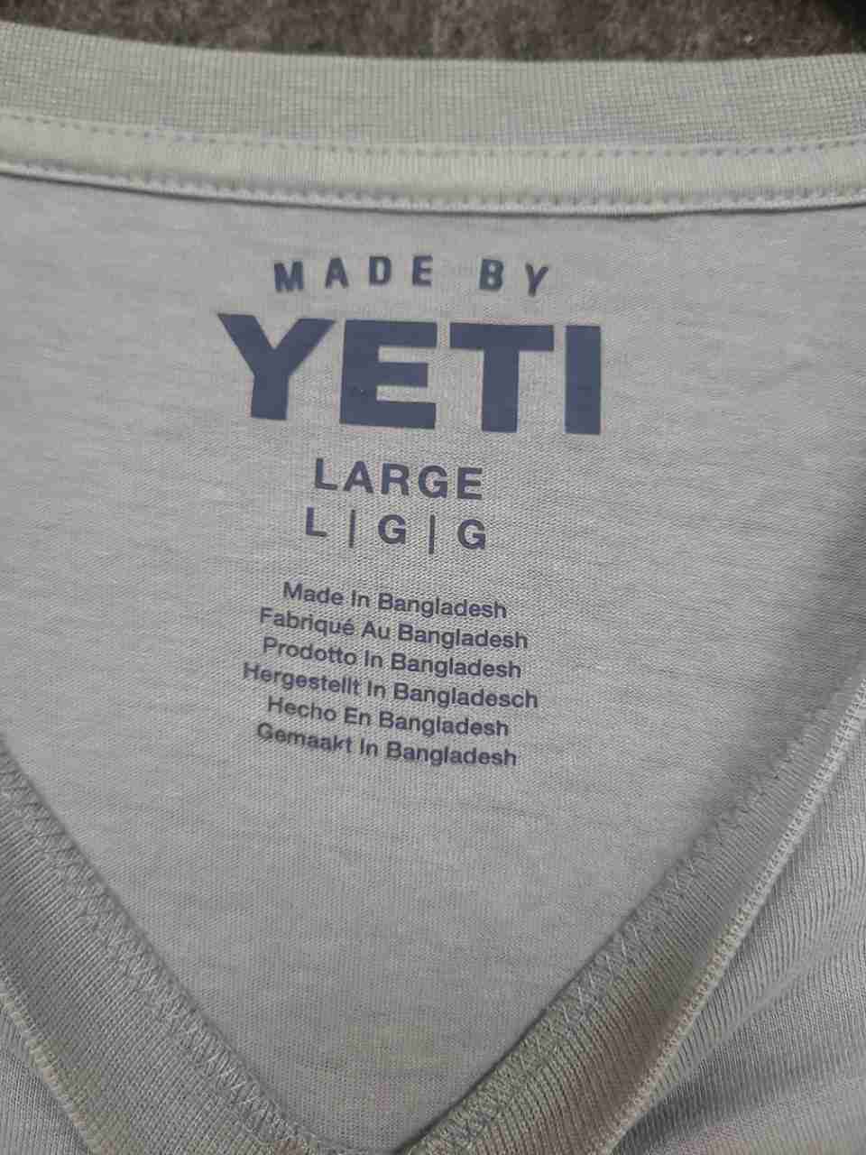 Yeti Men's Light Gray Marlin Graphic Fishing Short Sleeve T-Shirt Size L