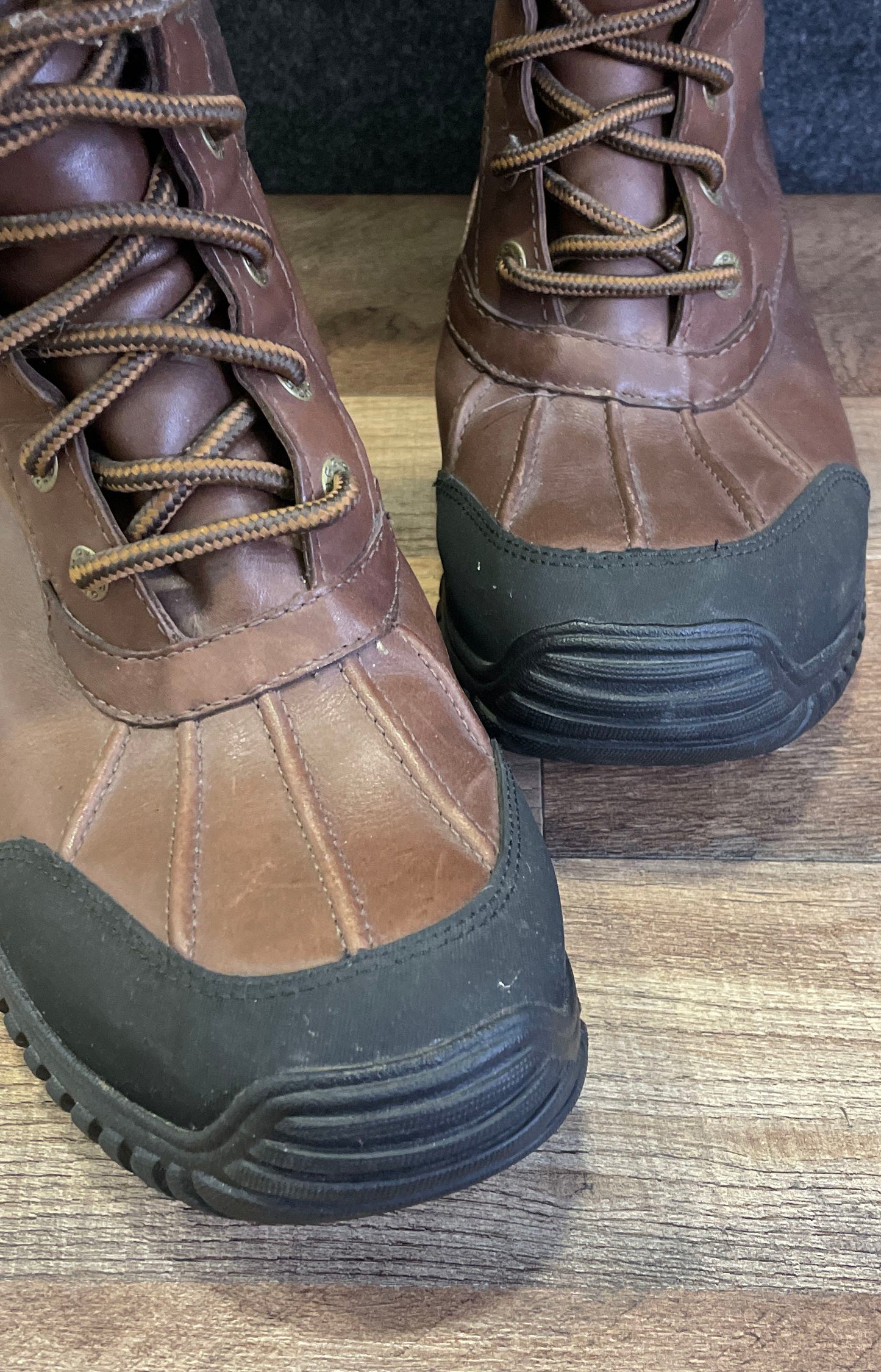 UGG Adirondack II Brown Leather Waterproof Winter Duck Boots Women's Size 10