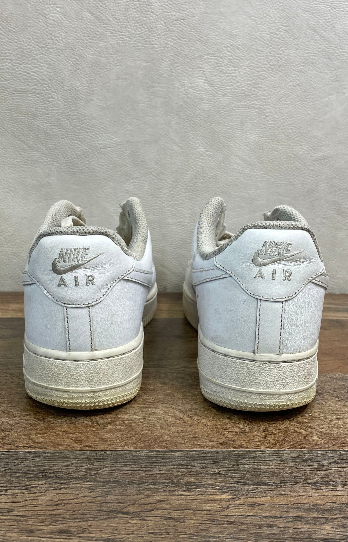 Nike Air Force 1 '07 Low Triple White Leather Sneakers Men's Size 8.5
