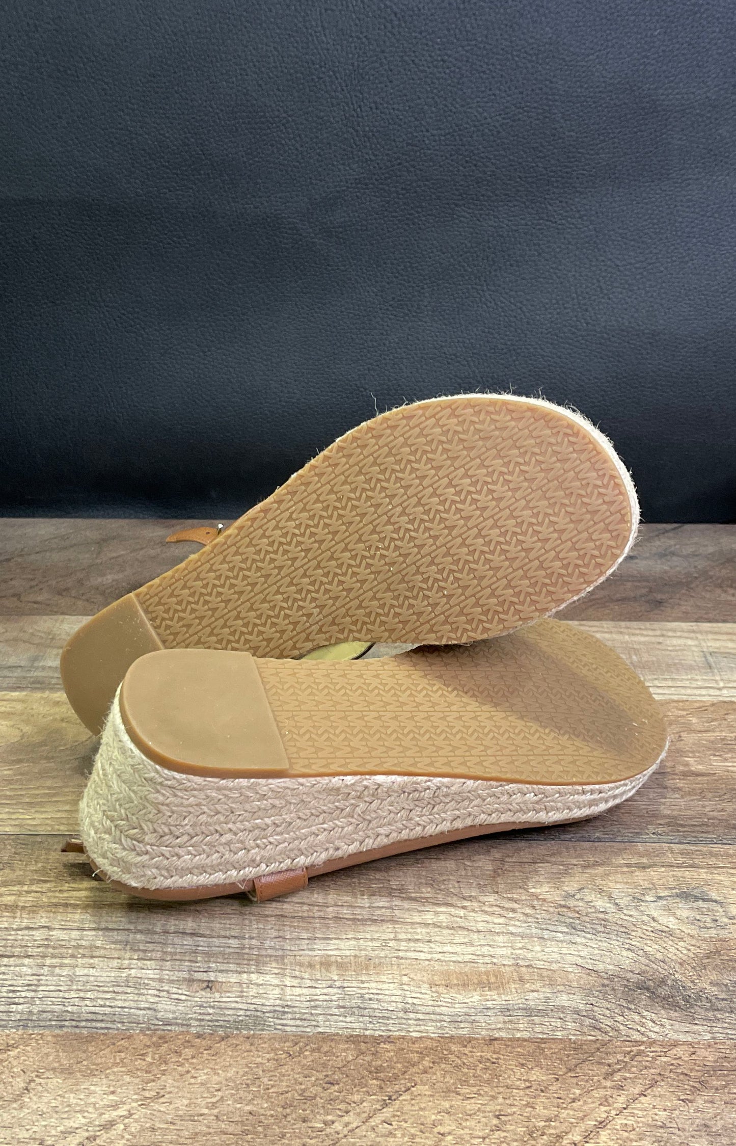 Michael Kors Kendrick Luggage Brown Leather Espadrille Wedge Sandals Size 6.5M