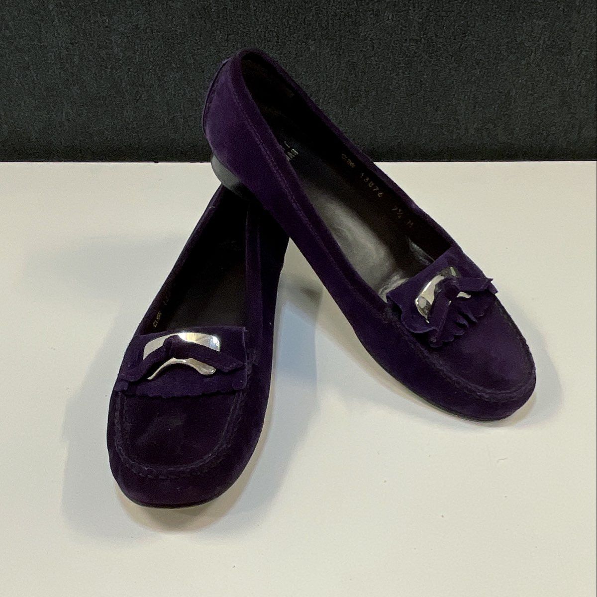 Stuart Weitzman Purple Suede Kiltie Fringe Loafer Flats Size 7.5