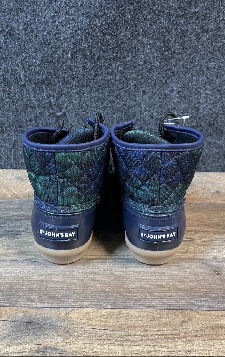 St. John's Bay Navy Plaid Quilted Duck Boots Women's Size 7M NWT