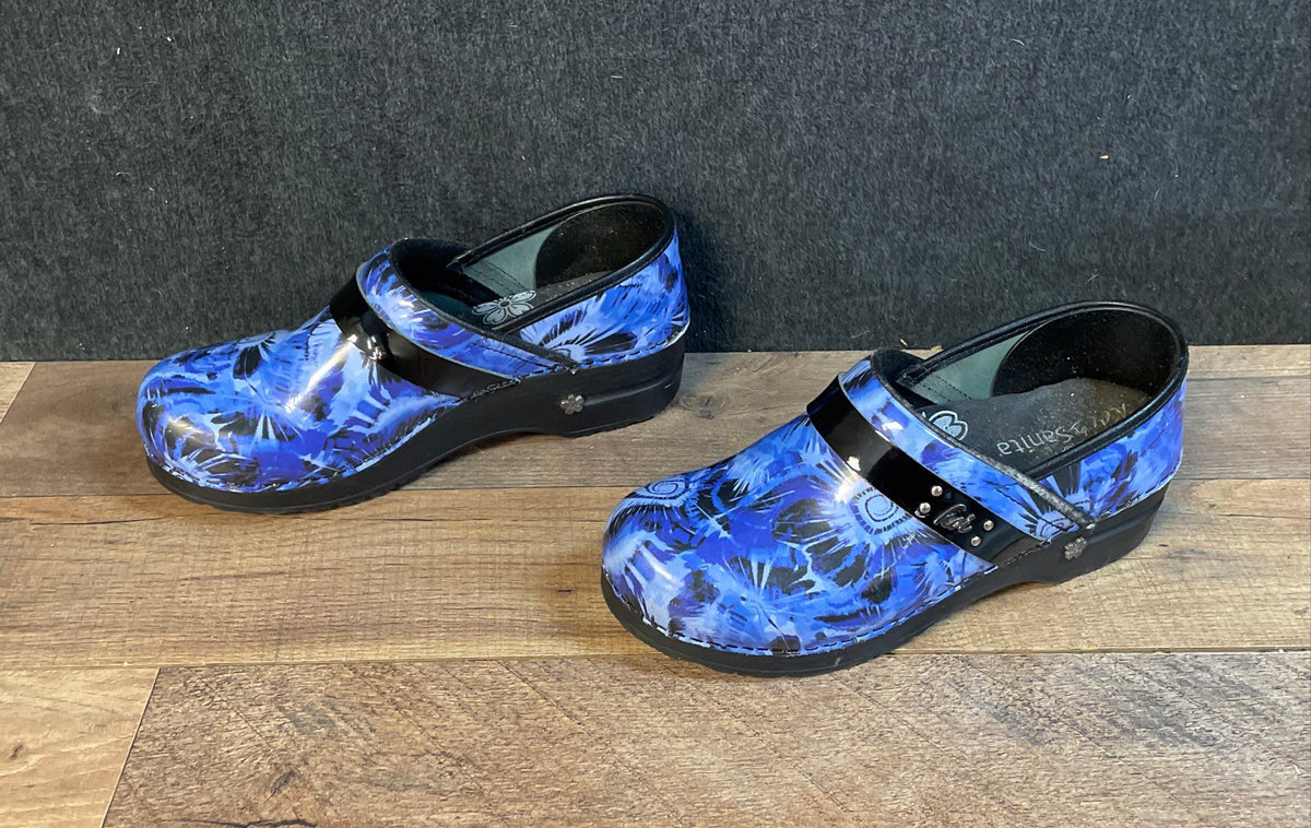 Sanita Koi Professional Blue Abstract Swirl Leather Clogs Women's Size 38