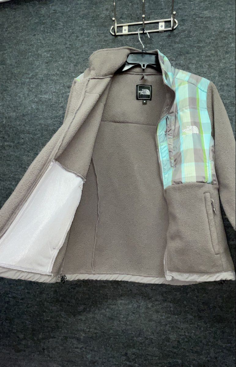 The North Face Women's Grey Plaid Yoke Full Zip Fleece Denali Style Jacket Sz M