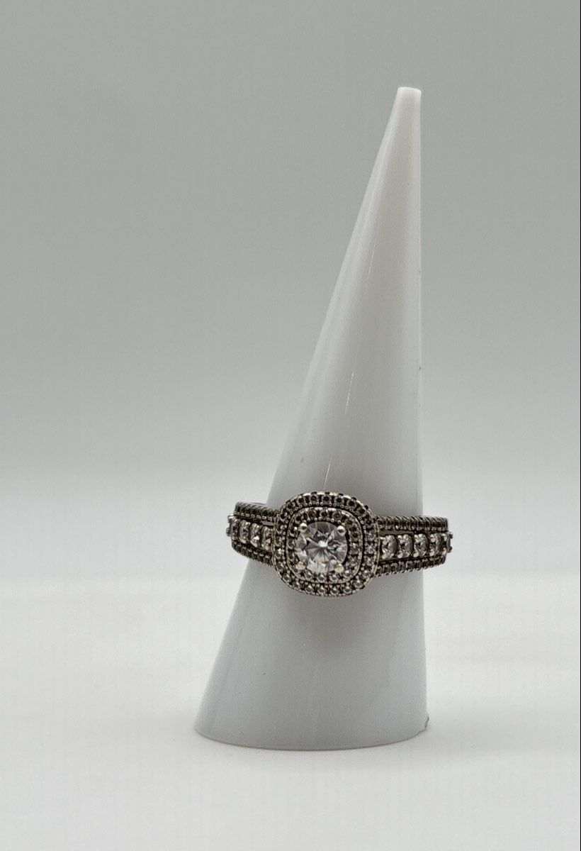 925 Sterling Silver Double Halo Round-Cut CZ Ring 4.9g